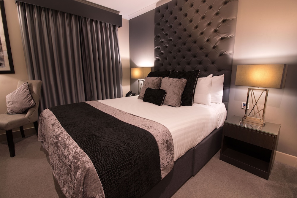 Habitación clásica doble del hotel The Continental Heathrow. Foto 10