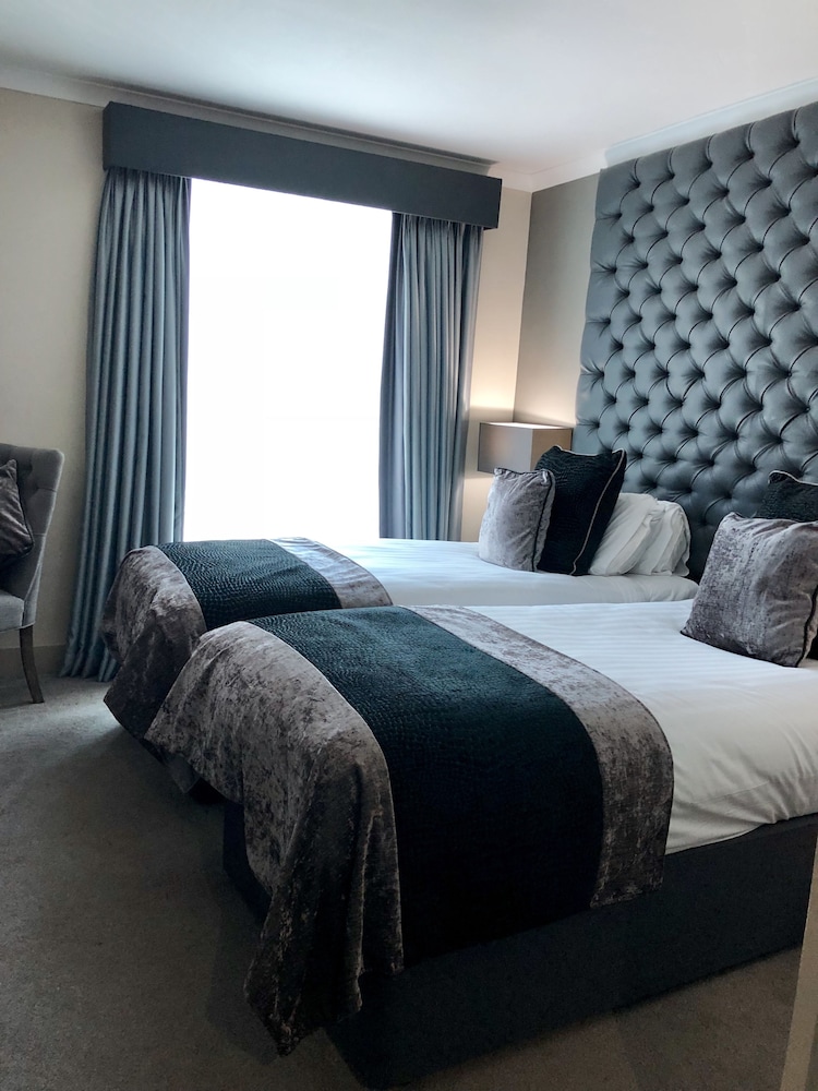 Habitación superior con 2 camas individuales del hotel The Continental Heathrow