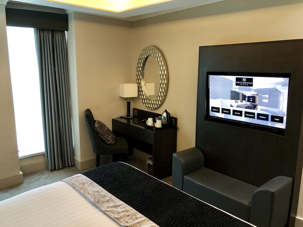 Habitación doble superior del hotel The Continental Heathrow. Foto 1
