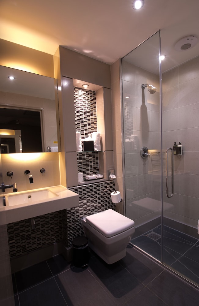 Habitación doble superior del hotel The Continental Heathrow. Foto 12