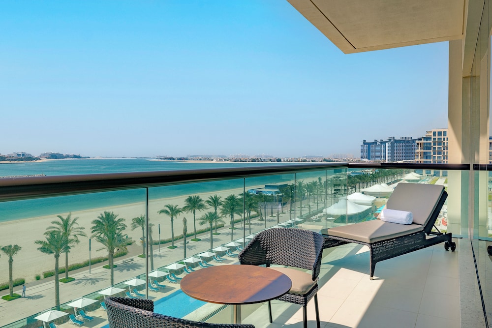 Suite Deluxe, 1 habitación, balcón, vistas al mar del hotel Hilton Dubai Palm Jumeirah. Foto 4