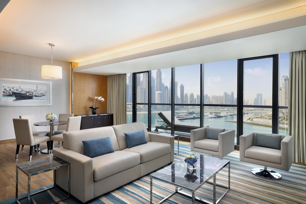 Executive Suite, 1 Bedroom, Balcony, Sea View del hotel Hilton Dubai Palm Jumeirah. Foto 3