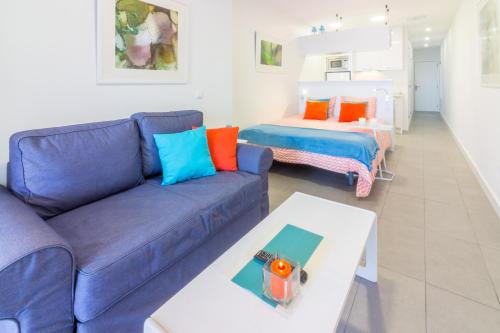 Apartamento con vistas al mar del hotel LOFT STORY BEACHFRONT by Living las Canteras. Foto 3