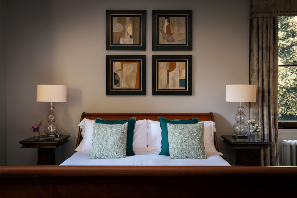 Feature Room del hotel Nutfield Priory and Spa