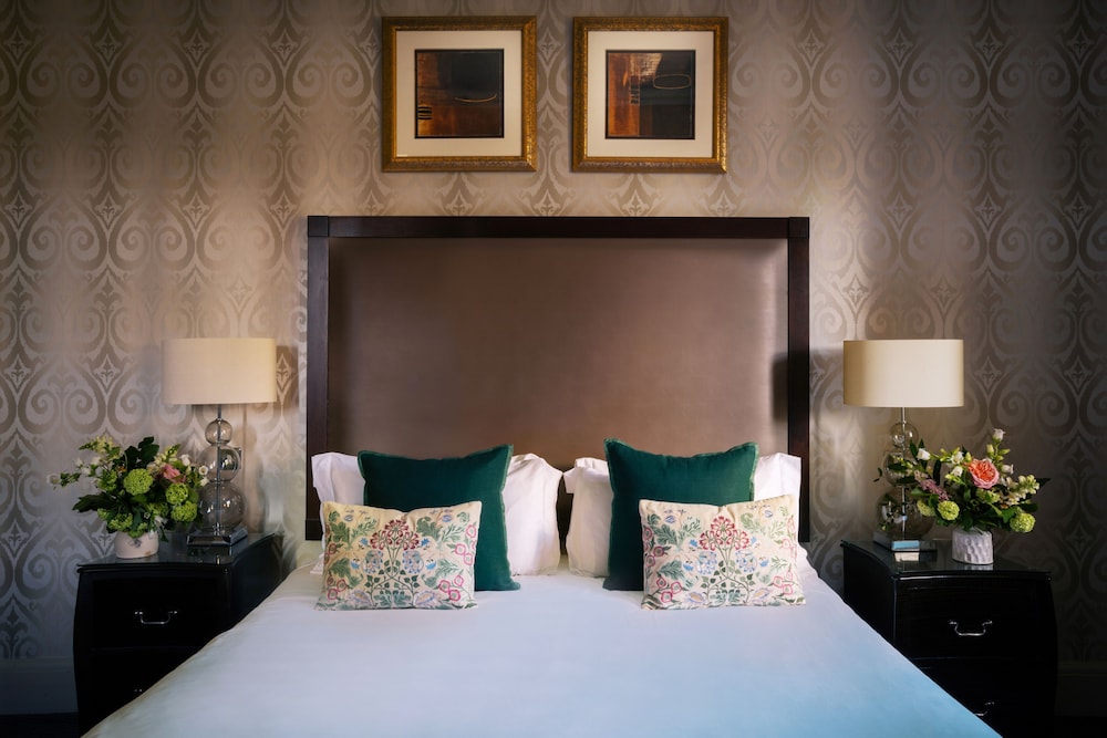 Feature Room del hotel Nutfield Priory and Spa. Foto 4