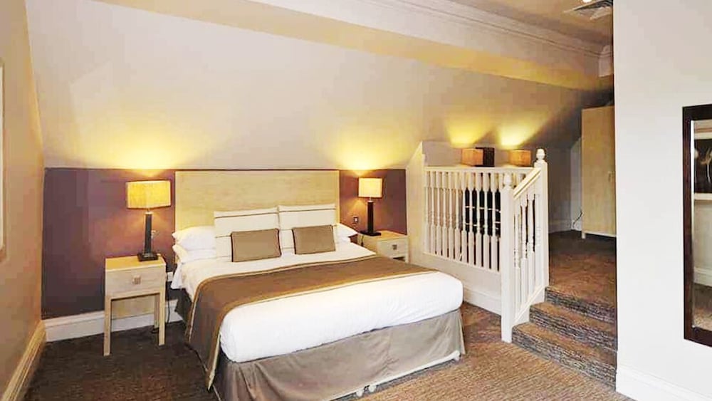 Habitación clásica doble del hotel Nutfield Priory and Spa