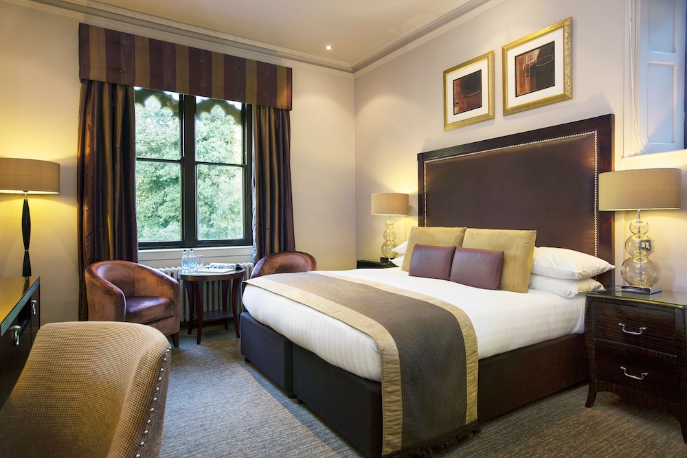 Habitación doble superior del hotel Nutfield Priory and Spa