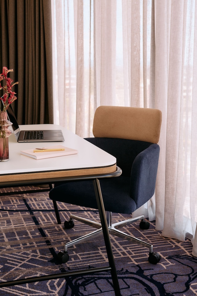 Habitación Estándar con 1 Cama Queen del hotel Mercure Melbourne Doncaster. Foto 6