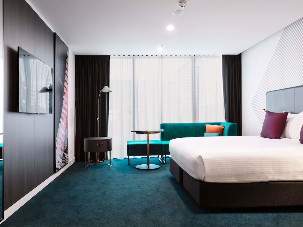 Habitación Superior Accesible con 1 cama King del hotel Mövenpick Melbourne On Spencer. Foto 2