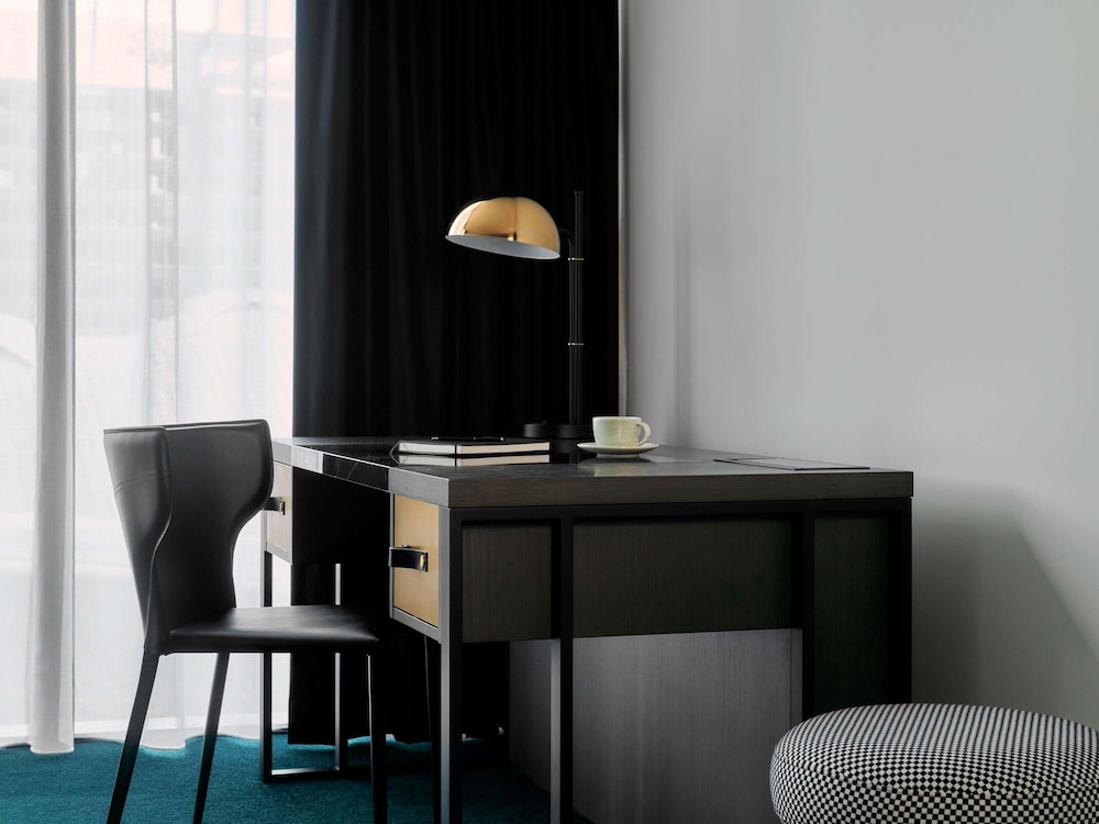 Suite Superior con cama King del hotel Mövenpick Melbourne On Spencer. Foto 5