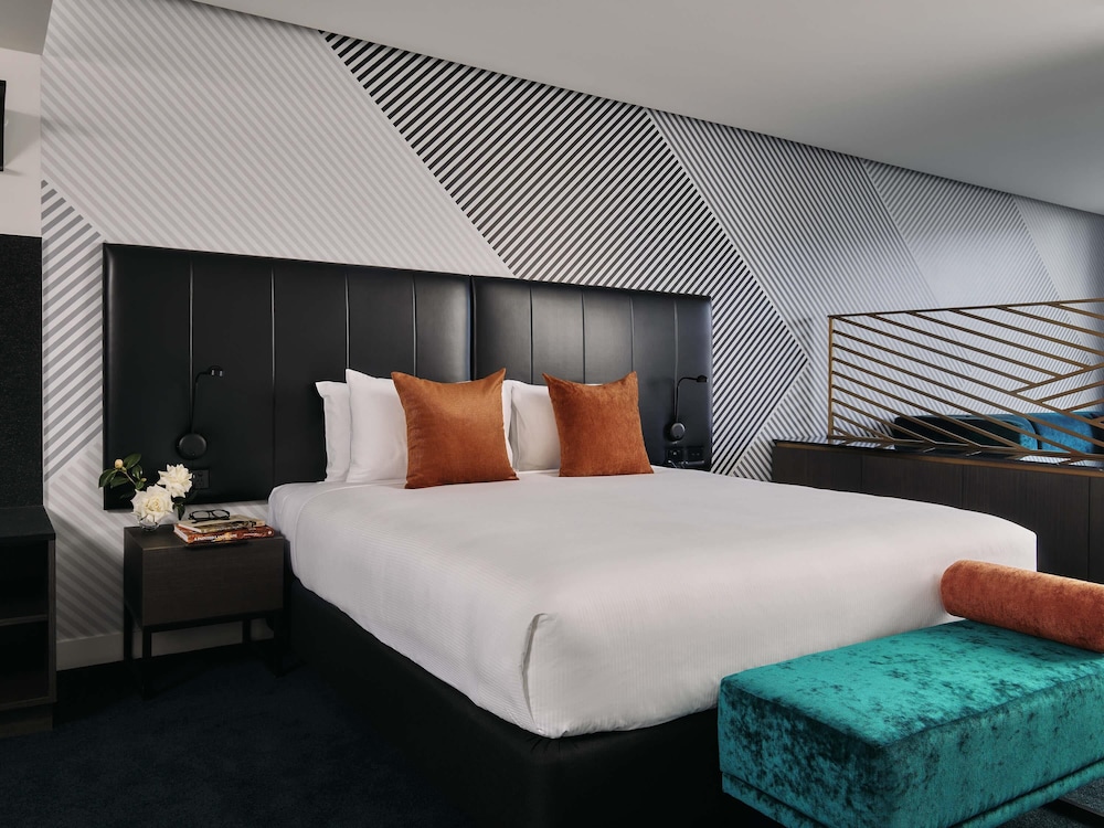 Suite Superior con cama King del hotel Mövenpick Melbourne On Spencer. Foto 6