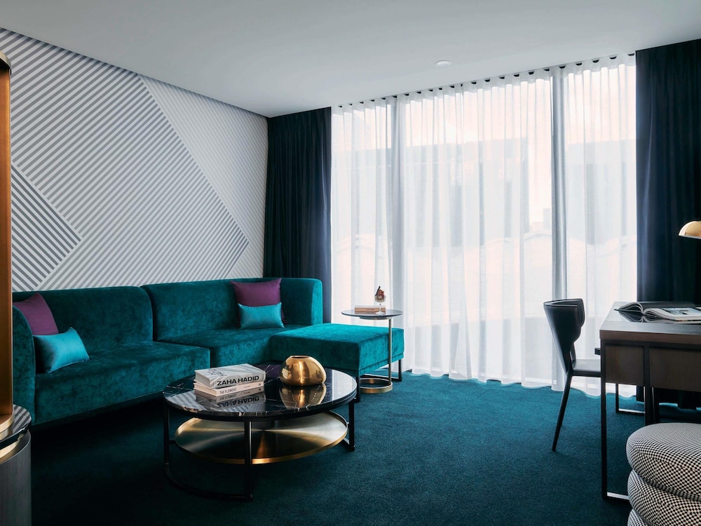 Suite Superior con cama King del hotel Mövenpick Melbourne On Spencer. Foto 8