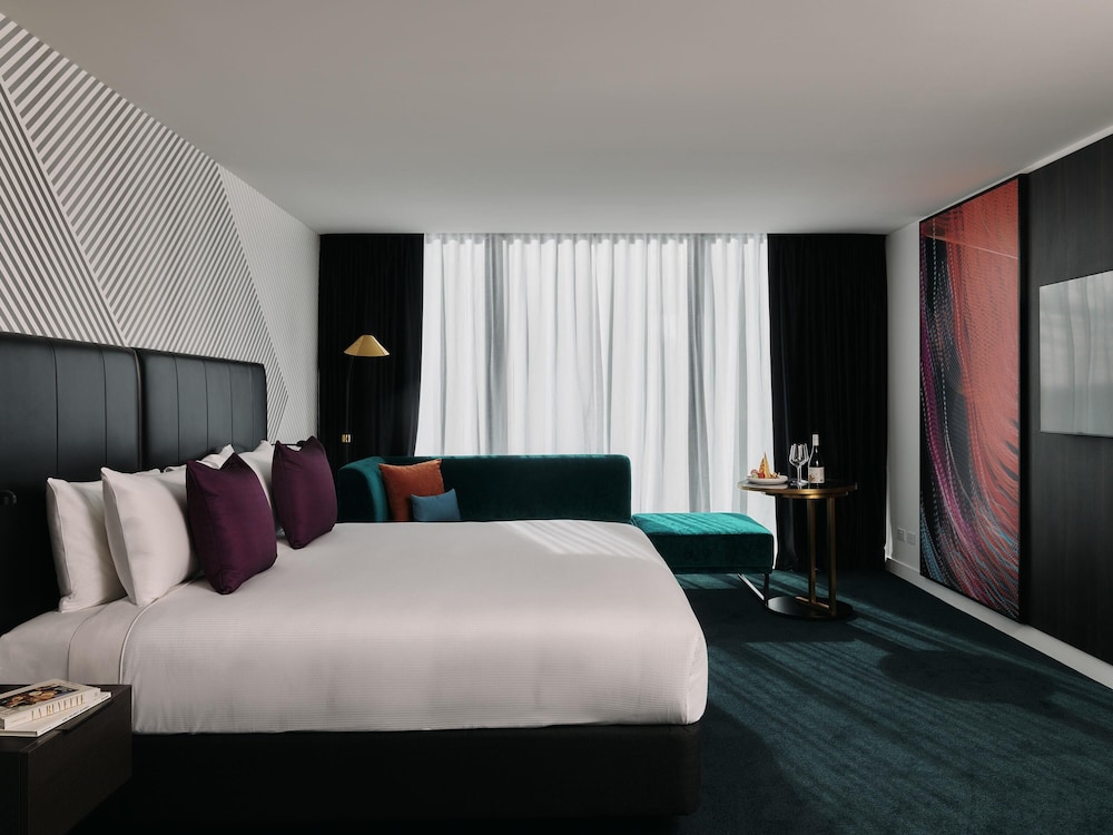 Habitación Deluxe King del hotel Mövenpick Melbourne On Spencer. Foto 6