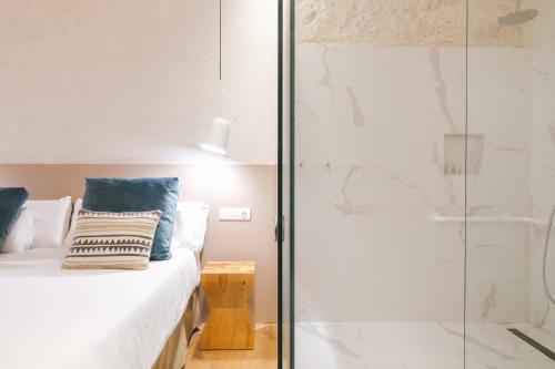 Habitación Económica Confort Interior del hotel Veintiuno Emblematic Hotels - Adults Only. Foto 2