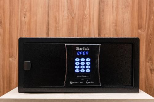 Habitación Doble Deluxe con vistas al mar del hotel LIVVO Lumm. Foto 1