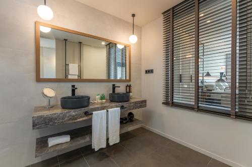 Habitación Doble Deluxe Superior con vistas al mar del hotel LIVVO Lumm. Foto 22