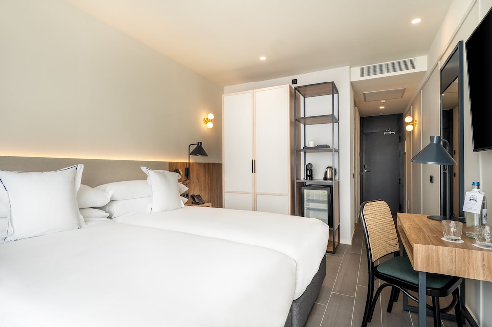 Habitación estándar doble del hotel LIVVO Lumm. Foto 3