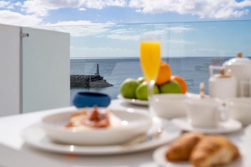 Suite con vistas al mar del hotel Royal Marina Suites Boutique. Foto 8