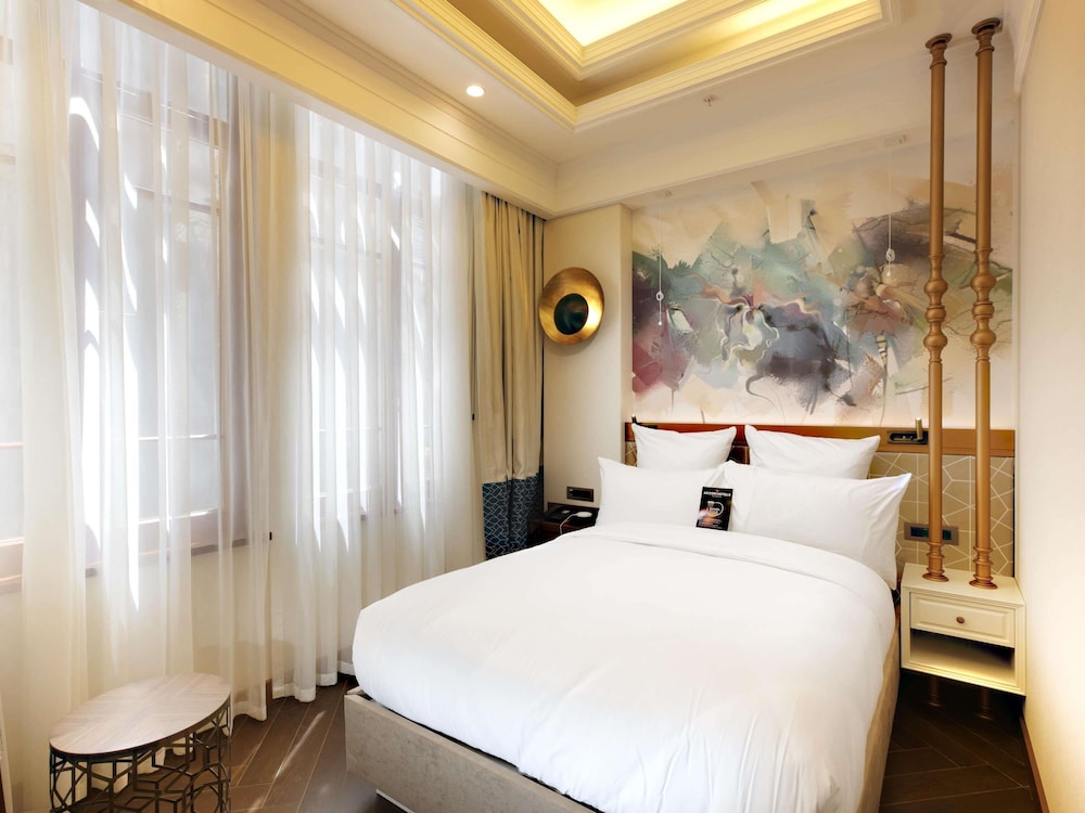 HABITACIÓN SUPERIOR con 1 cama king size del hotel Mercure Istanbul Sirkeci. Foto 3