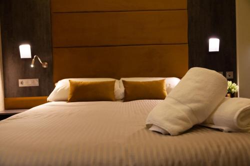 Habitación Doble Grande del hotel Hercules Boutique. Foto 2