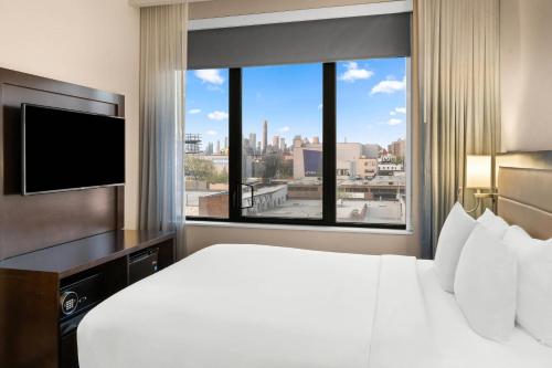 Habitación - No fumadores - Cama grande del hotel Comfort Inn Prospect Park - Brooklyn. Foto 1