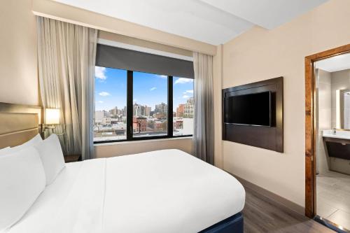Habitación adaptada para personas con movilidad reducida - 1 cama grande - No fumadores del hotel Comfort Inn Prospect Park - Brooklyn. Foto 3