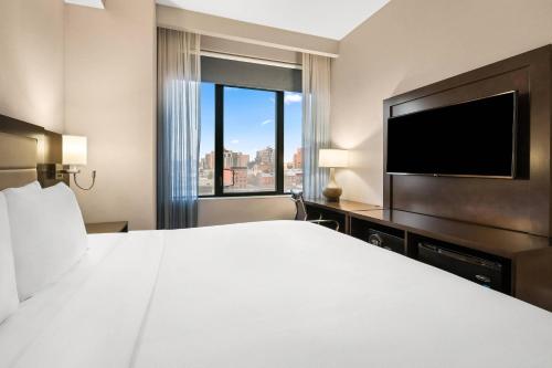 Habitación Efficiency con cama extragrande - No fumadores del hotel Comfort Inn Prospect Park - Brooklyn. Foto 2