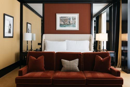 Suite Junior con vistas a la ciudad del hotel Casa Cipriani New York. Foto 1