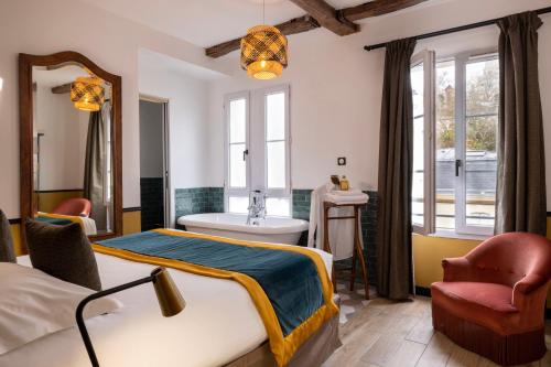 Habitación Doble Superior con vistas al Sacré - Cœur del hotel Le Village Montmartre by Hiphophostels. Foto 1
