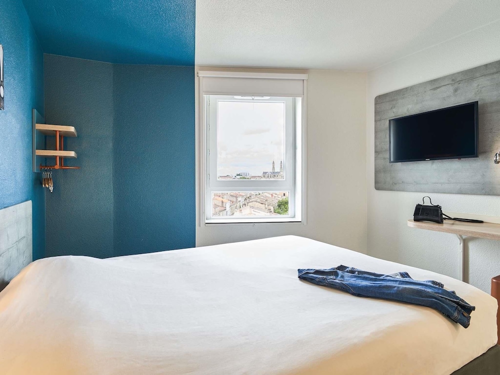 Habitación Doble del hotel ibis budget Bordeaux Centre Gare Saint Jean. Foto 9