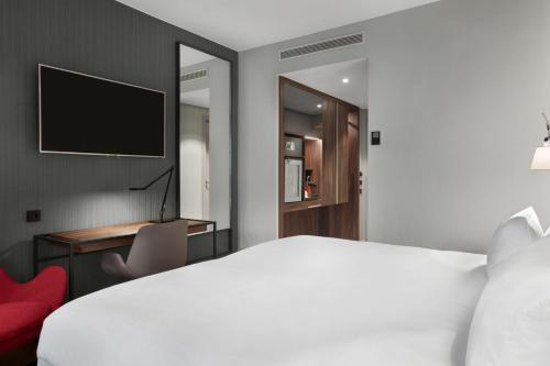 Habitación Doble Superior - 1 o 2 camas del hotel NH Collection Antwerp Centre. Foto 3