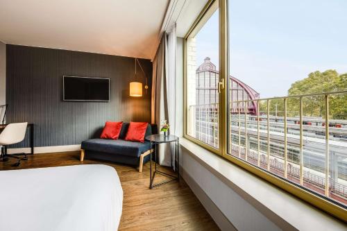 Habitación Familiar del hotel NH Collection Antwerp Centre. Foto 2