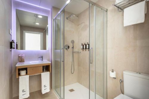 Habitación Doble del hotel Petit Palace Vargas. Foto 7