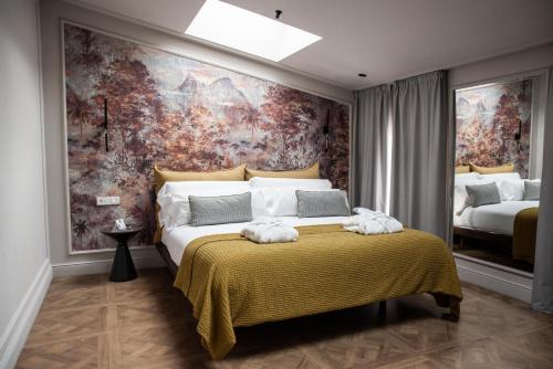 Suite del hotel Soho Boutique Palacio de Pombo. Foto 7