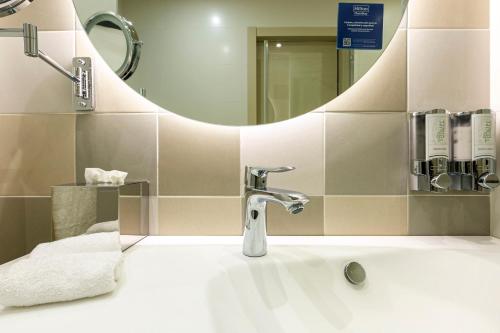 Habitación Doble - 2 camas del hotel Hampton by Hilton Alcobendas Madrid. Foto 5