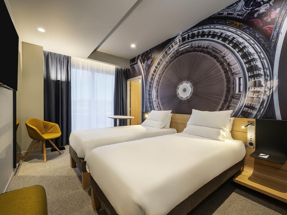 Habitación estándar, 2 camas individuales del hotel Novotel Paris 20 Belleville. Foto 3