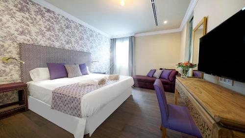 Habitación Doble Deluxe - 1 o 2 camas del hotel Emblemático Agáldar. Foto 5