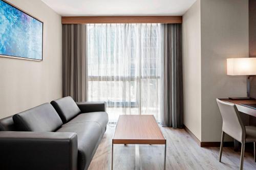 Habitación Doble adaptada para personas con discapacidad auditiva - 2 camas dobles del hotel AC Hotel by Marriott New York Downtown. Foto 1