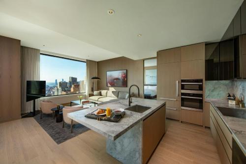 Executive Two - Bedroom Penthouse with Downtown View del hotel The Ritz-Carlton New York, NoMad. Foto 5