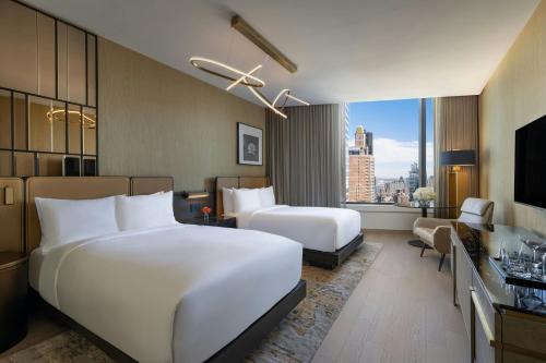 Habitación Doble Empire State con 2 camas dobles - Planta alta/Nivel Club del hotel The Ritz-Carlton New York, NoMad. Foto 4