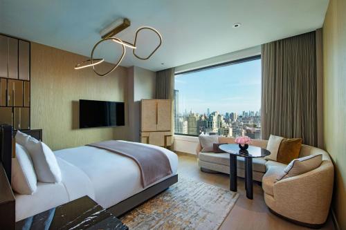 Manhattan King Club Room with Tub - Club Level/Mobility Accessible del hotel The Ritz-Carlton New York, NoMad