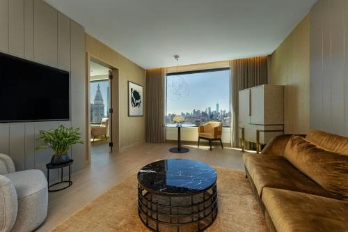 Suite Liberty de 1 dormitorio con cama extragrande - Planta Club del hotel The Ritz-Carlton New York, NoMad. Foto 1