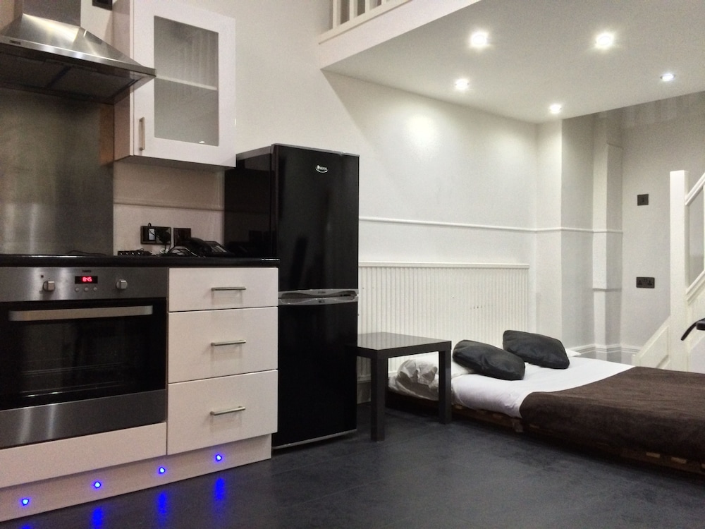 Suite estudio Premier, 1 habitación del hotel London Continental. Foto 2