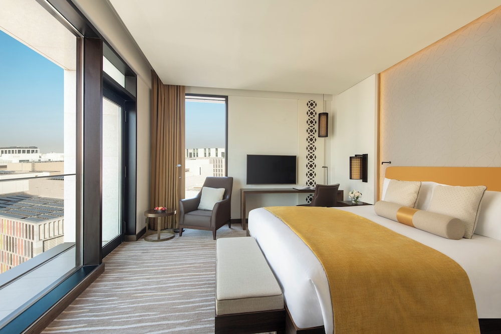 HABITACIÓN DELUXE, 1 Cama King Size y Balcón del hotel Alwadi Doha - Mgallery. Foto 4