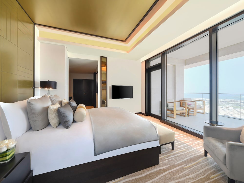 SUITE IMPERIAL, 2 dormitorios, salón independiente, comedor, cocina y 2 terrazas del hotel Alwadi Doha - Mgallery. Foto 6