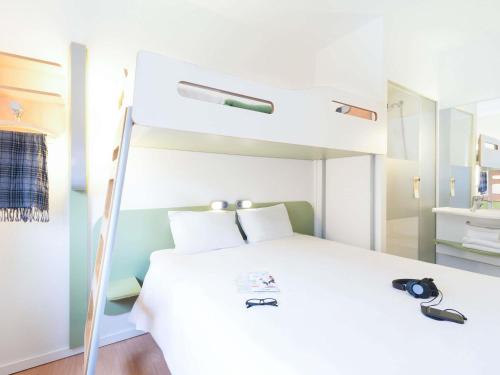 Habitación Doble con litera del hotel Ibis Budget Bilbao Barakaldo. Foto 6