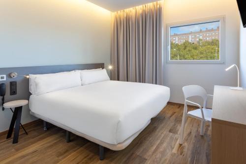 Habitación Doble del hotel B&B Madrid Alcorcón. Foto 5