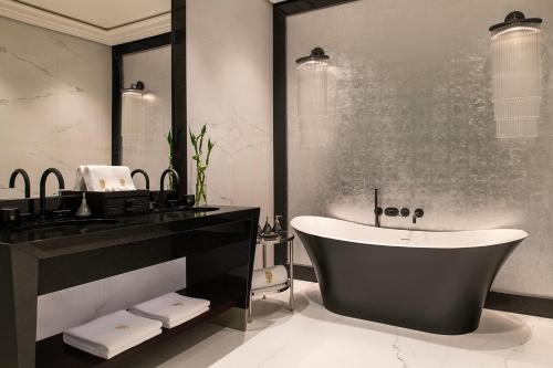 Bliss Retreat - King with Daily access to Doha Quest del hotel Banyan Tree Doha At La Cigale Mushaireb. Foto 2