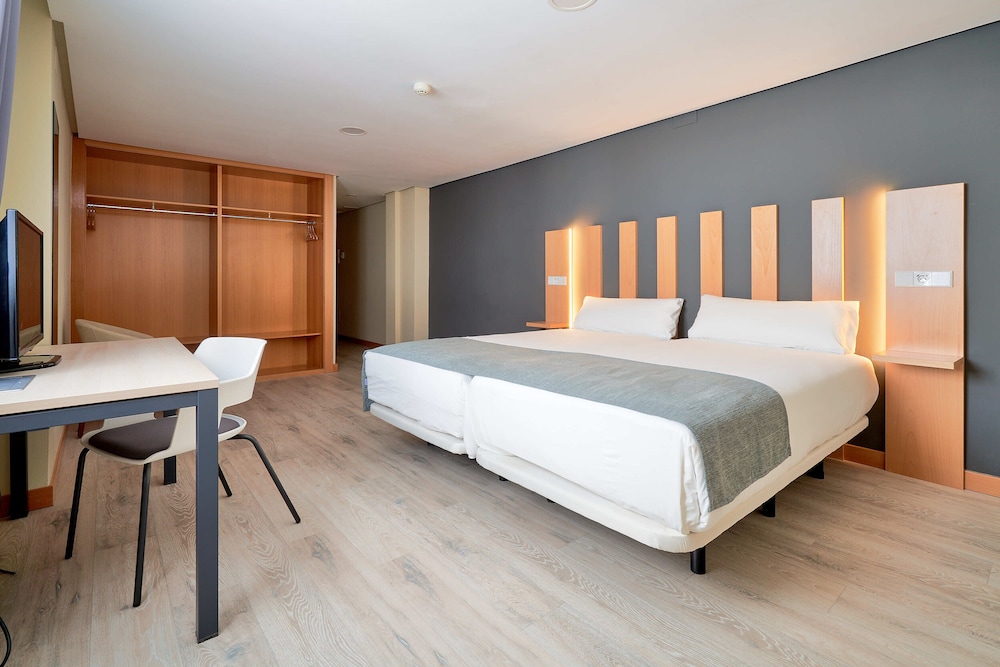 Habitación ejecutiva, 1 habitación del hotel Smart Hotel La Sagra. Foto 4