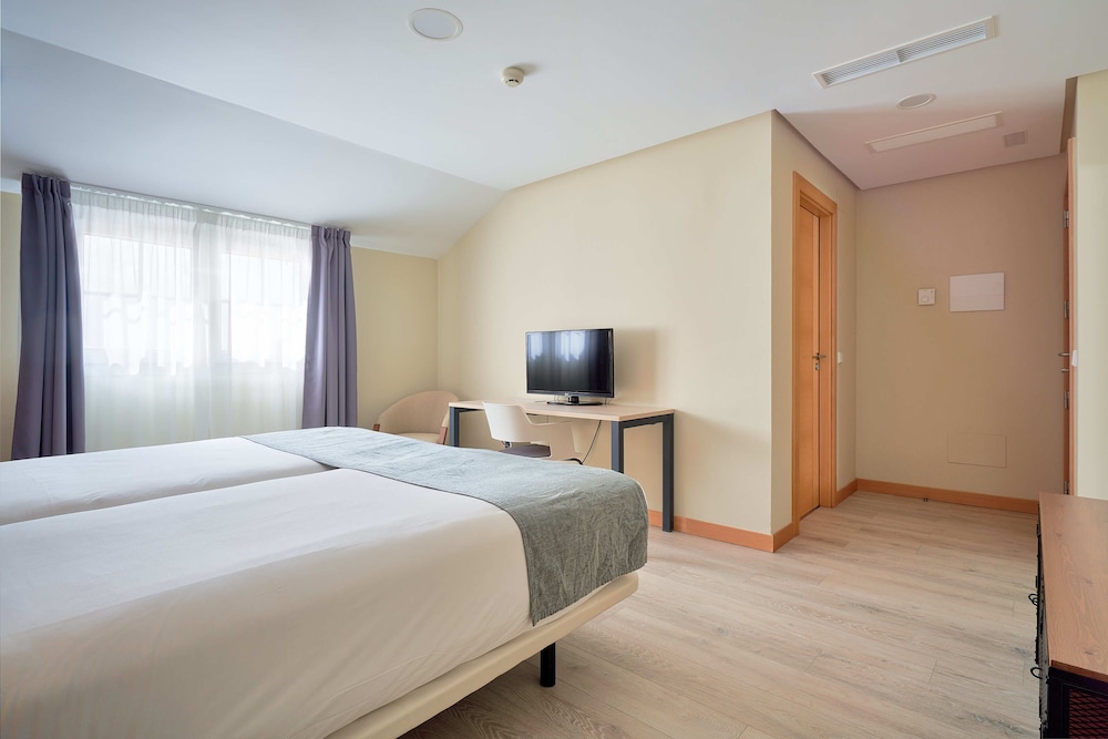 Habitación ejecutiva, 1 habitación del hotel Smart Hotel La Sagra. Foto 9